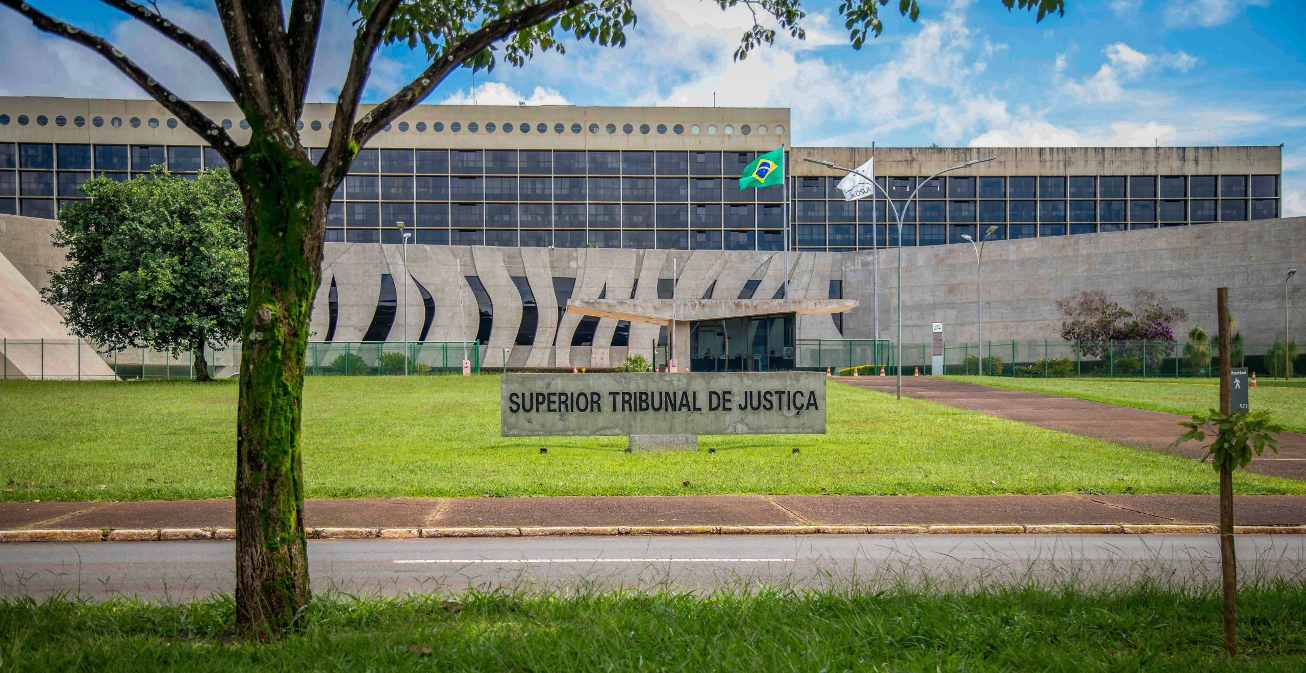 fachada do STJ