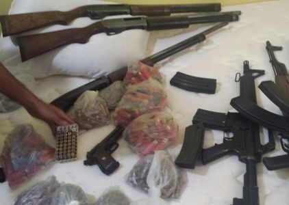 Drogas e armas apreendidas pelo Gaeco em São José dos Campos