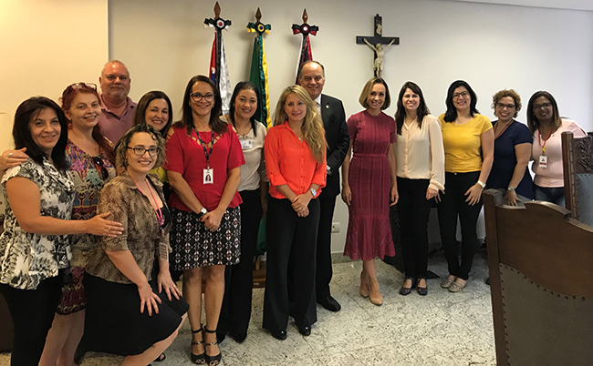 reunião sobre violência doméstica
