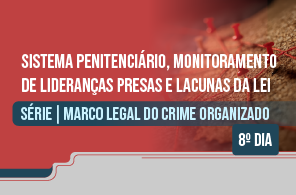 Imagem meramente ilustrativa, de formato quadricular, com fundo vermelho e rodapé cinza. No centro, está o título do evento e o título da série. Fim da descrição.
